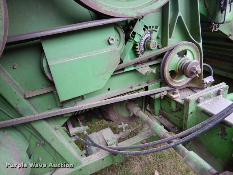 image for item IQ9716 1980 John Deere 6620 Turbo  combine