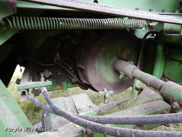 image for item IQ9716 1980 John Deere 6620 Turbo  combine