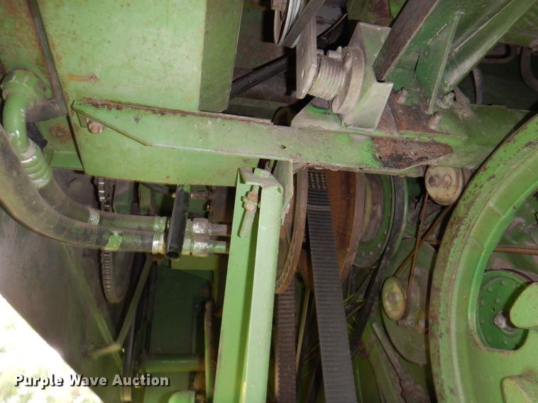image for item IQ9716 1980 John Deere 6620 Turbo  combine