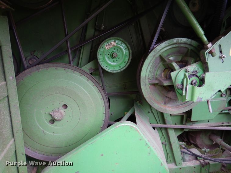 image for item IQ9716 1980 John Deere 6620 Turbo  combine