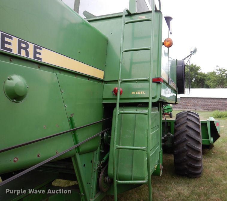 image for item IQ9716 1980 John Deere 6620 Turbo  combine