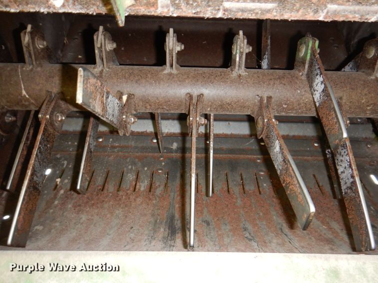 image for item IQ9716 1980 John Deere 6620 Turbo  combine