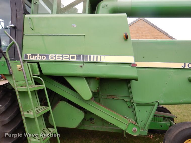 image for item IQ9716 1980 John Deere 6620 Turbo  combine