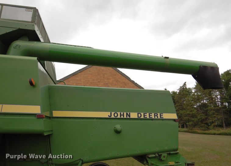 image for item IQ9716 1980 John Deere 6620 Turbo  combine