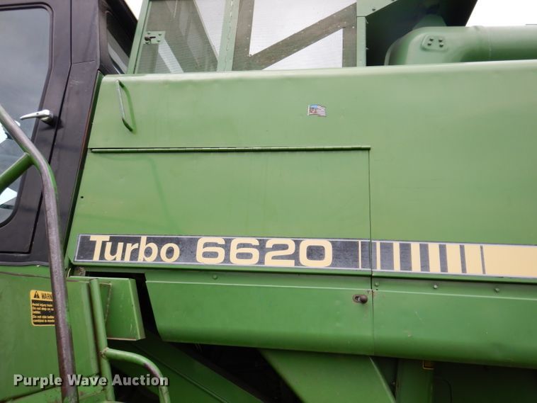 image for item IQ9716 1980 John Deere 6620 Turbo  combine