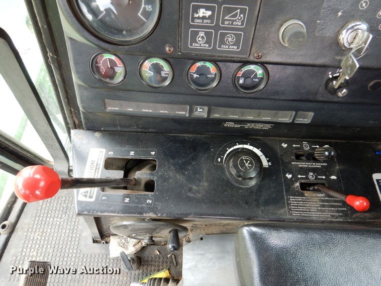 image for item IQ9716 1980 John Deere 6620 Turbo  combine