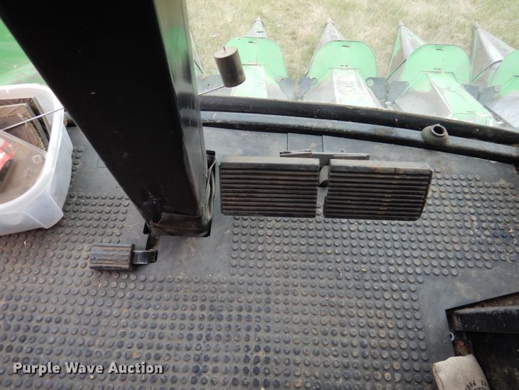 image for item IQ9716 1980 John Deere 6620 Turbo  combine