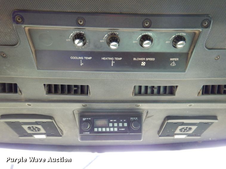 image for item IQ9716 1980 John Deere 6620 Turbo  combine