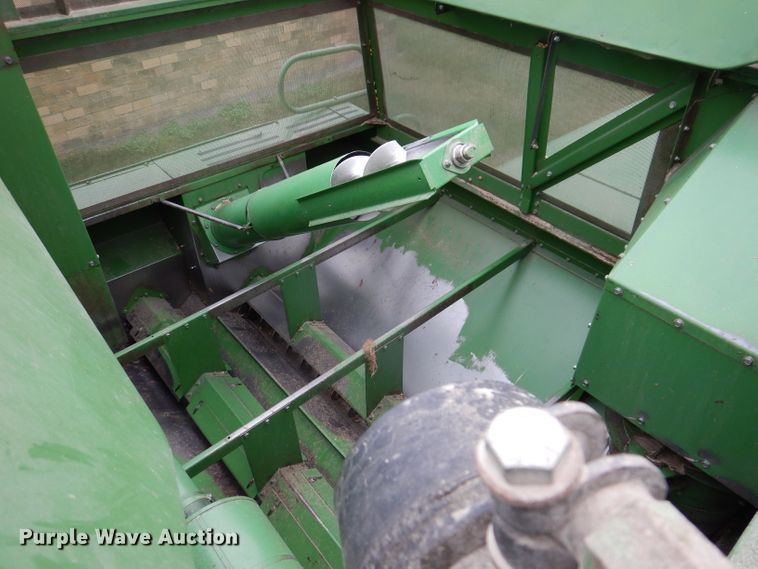 image for item IQ9716 1980 John Deere 6620 Turbo  combine