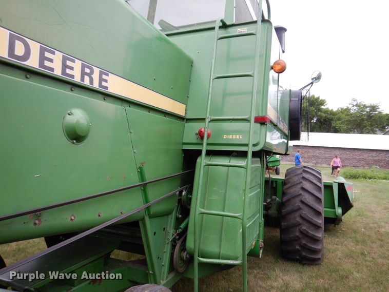 image for item IQ9716 1980 John Deere 6620 Turbo  combine