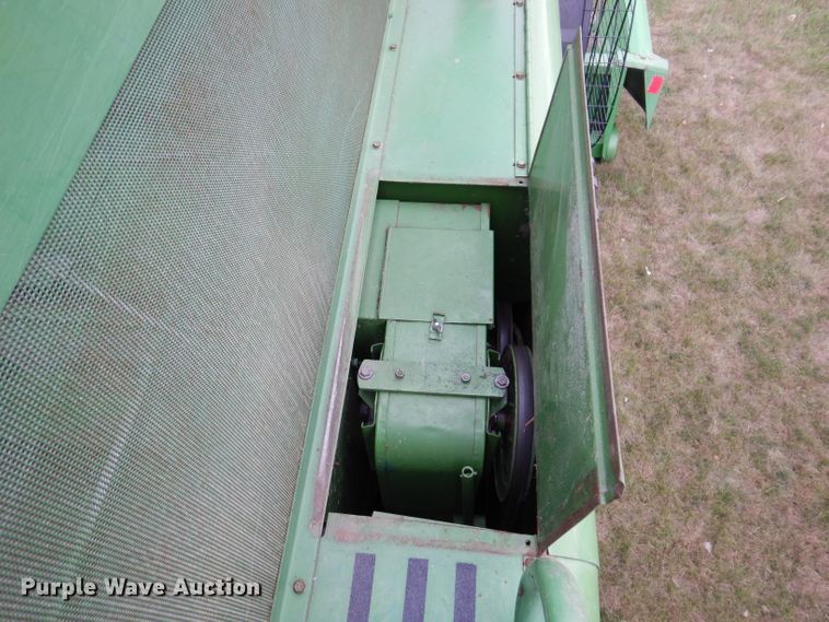 image for item IQ9716 1980 John Deere 6620 Turbo  combine