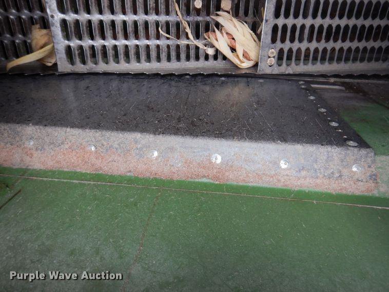 image for item IQ9716 1980 John Deere 6620 Turbo  combine