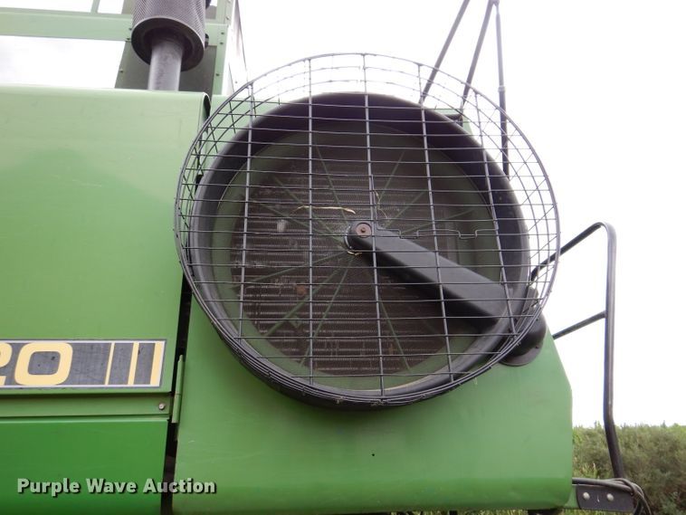 image for item IQ9716 1980 John Deere 6620 Turbo  combine