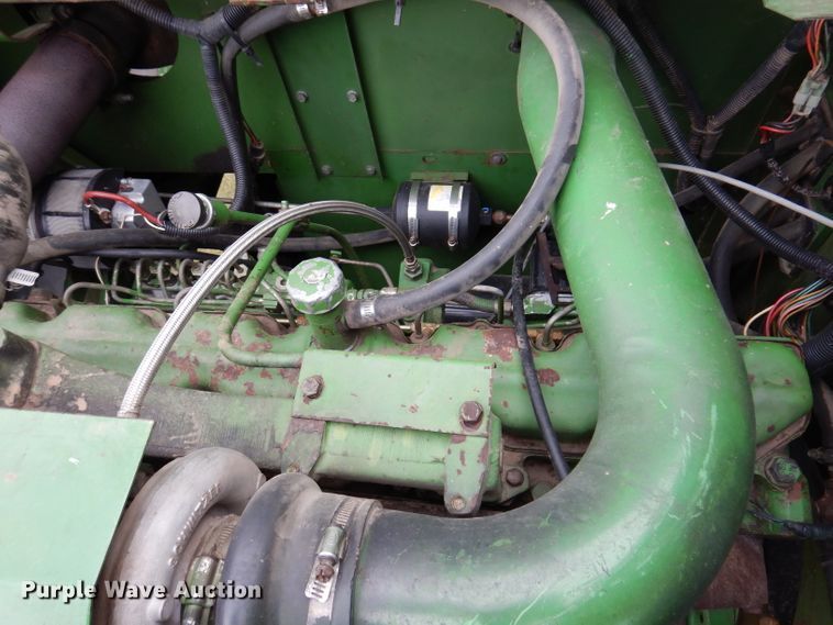 image for item IQ9716 1980 John Deere 6620 Turbo  combine