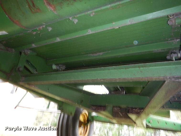 image for item IQ9716 1980 John Deere 6620 Turbo  combine
