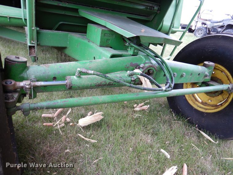 image for item IQ9716 1980 John Deere 6620 Turbo  combine