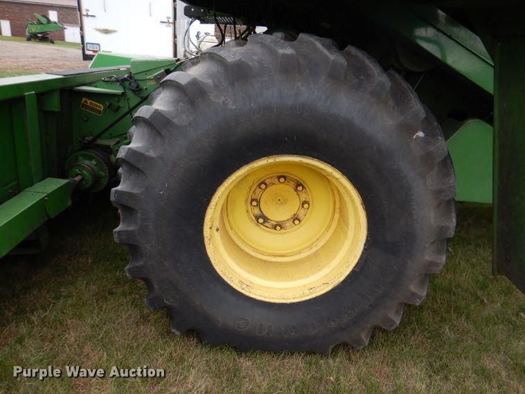 image for item IQ9716 1980 John Deere 6620 Turbo  combine