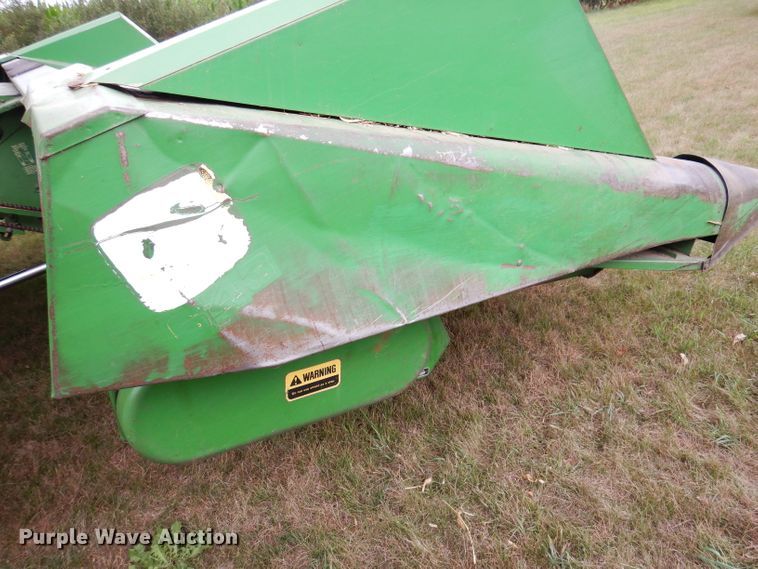 image for item IQ9717 John Deere 643  corn head