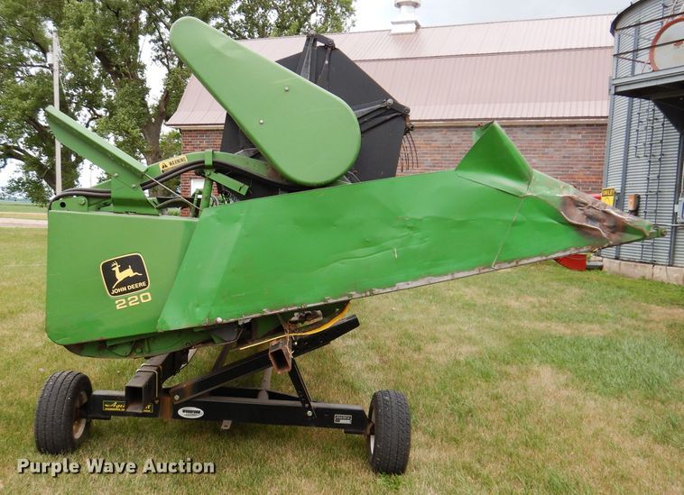 image for item IQ9718 John Deere 220  flex head