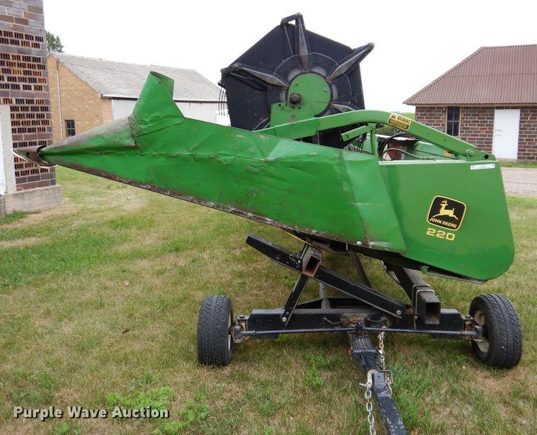 image for item IQ9718 John Deere 220  flex head