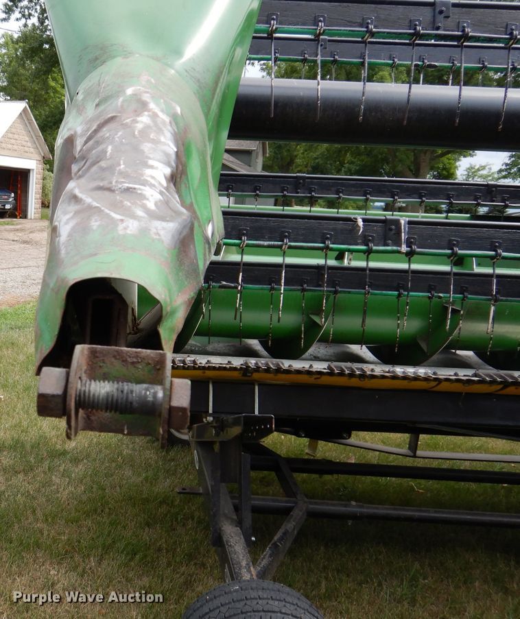 image for item IQ9718 John Deere 220  flex head