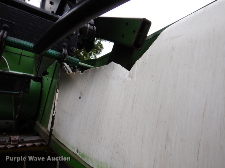 image for item IQ9718 John Deere 220  flex head