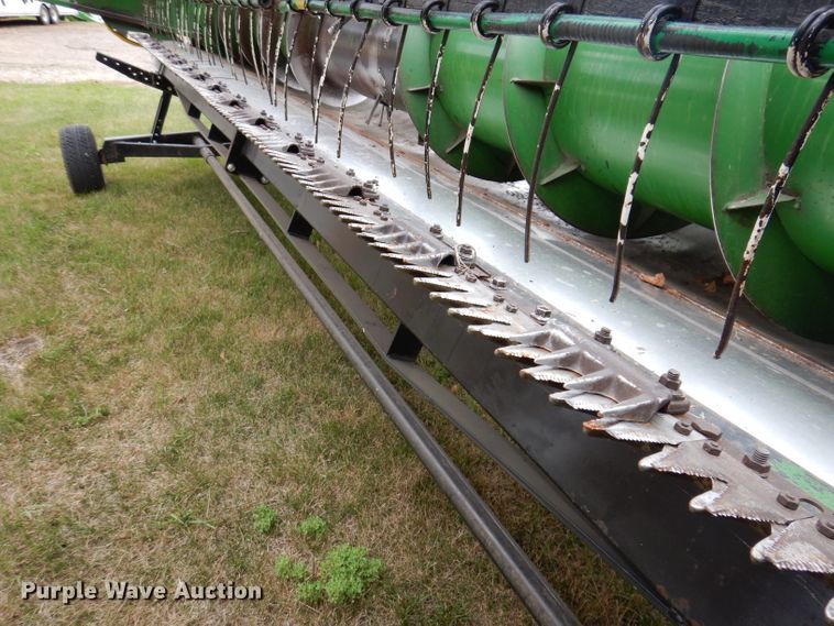 image for item IQ9718 John Deere 220  flex head