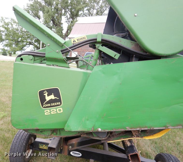image for item IQ9718 John Deere 220  flex head