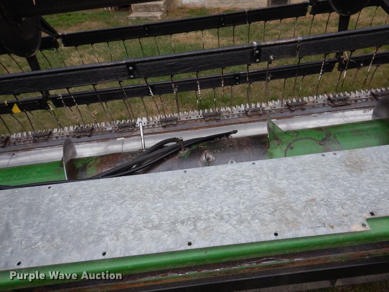 image for item IQ9718 John Deere 220  flex head