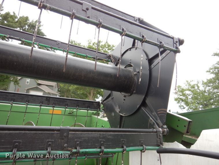 image for item IQ9718 John Deere 220  flex head