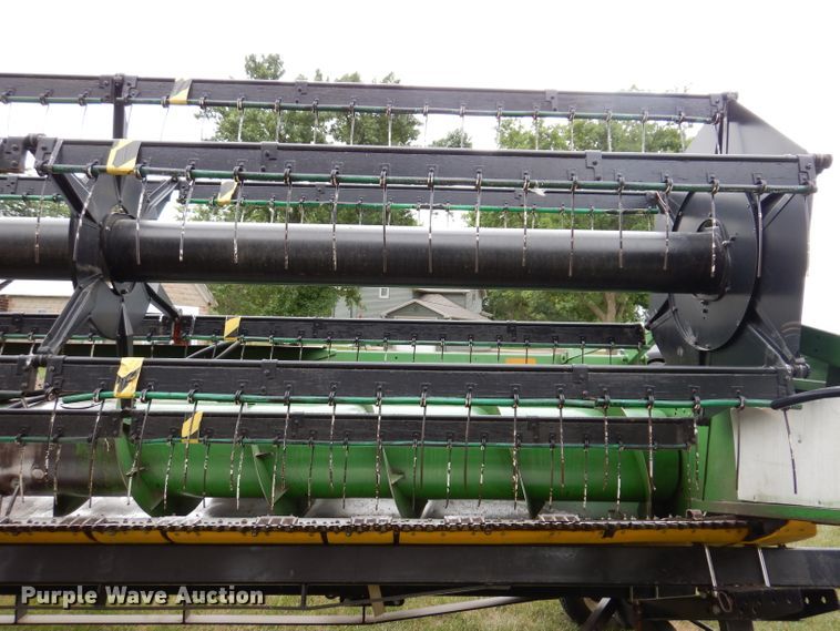 image for item IQ9718 John Deere 220  flex head