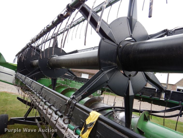 image for item IQ9718 John Deere 220  flex head