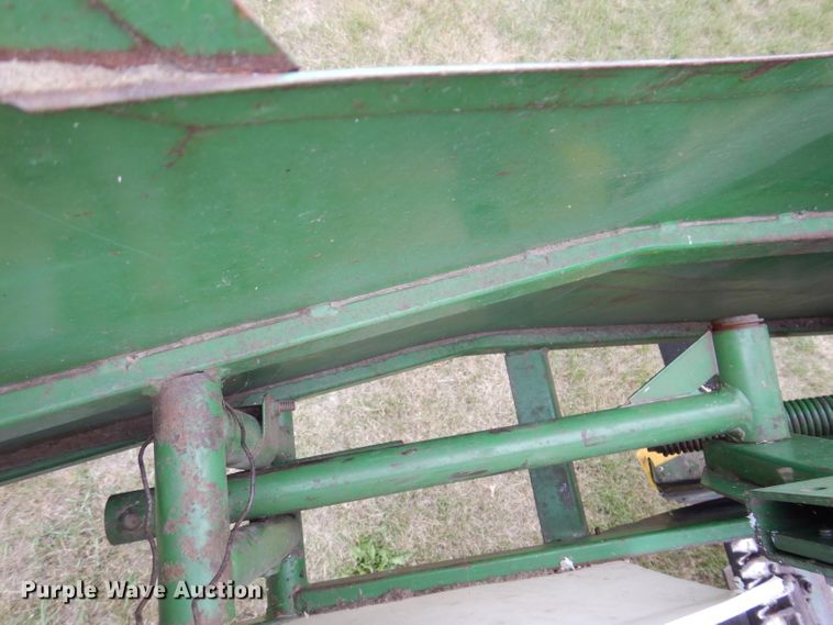 image for item IQ9718 John Deere 220  flex head