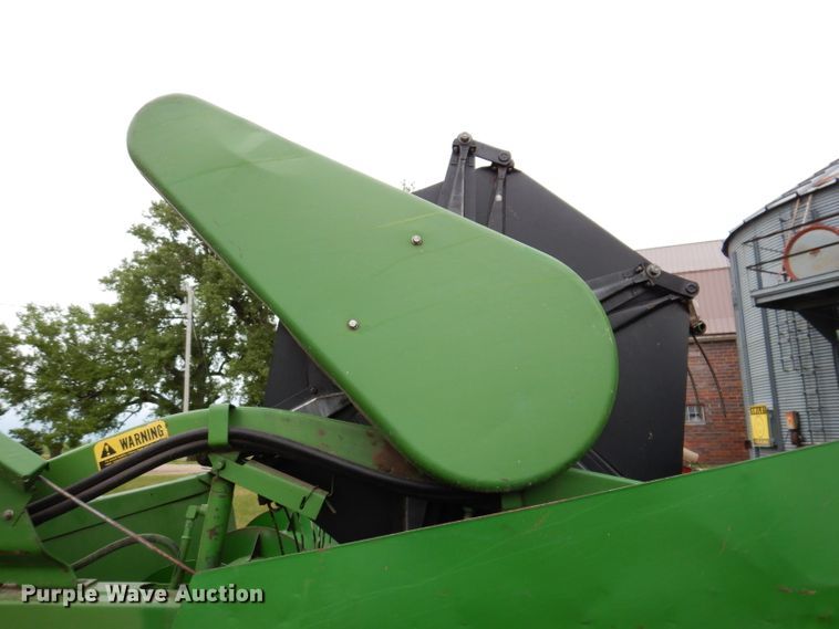 image for item IQ9718 John Deere 220  flex head