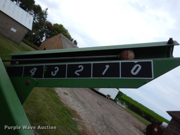 image for item IQ9718 John Deere 220  flex head