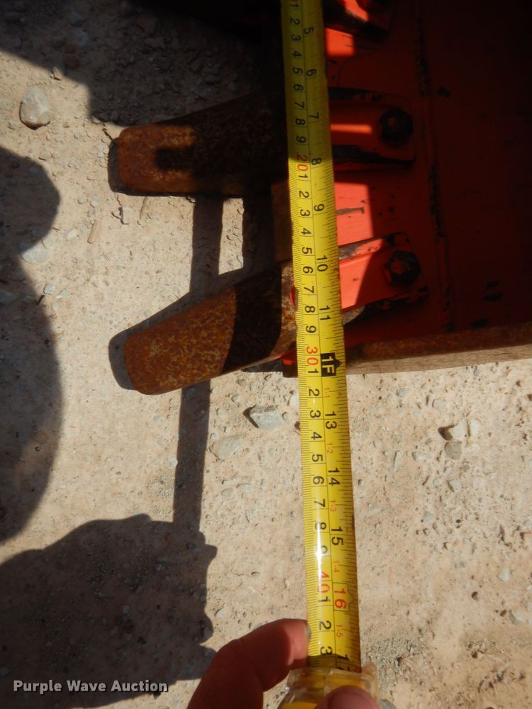 image for item IT9582 2014 Kubota B26  backhoe