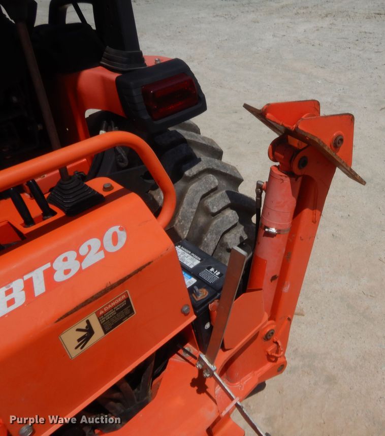 image for item IT9582 2014 Kubota B26  backhoe