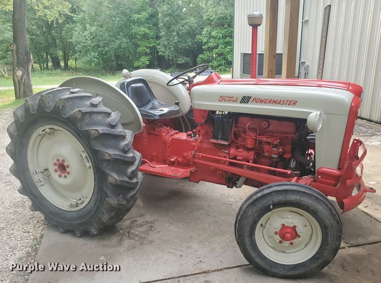 image for item JM9752 Ford 841 Powermaster  tractor