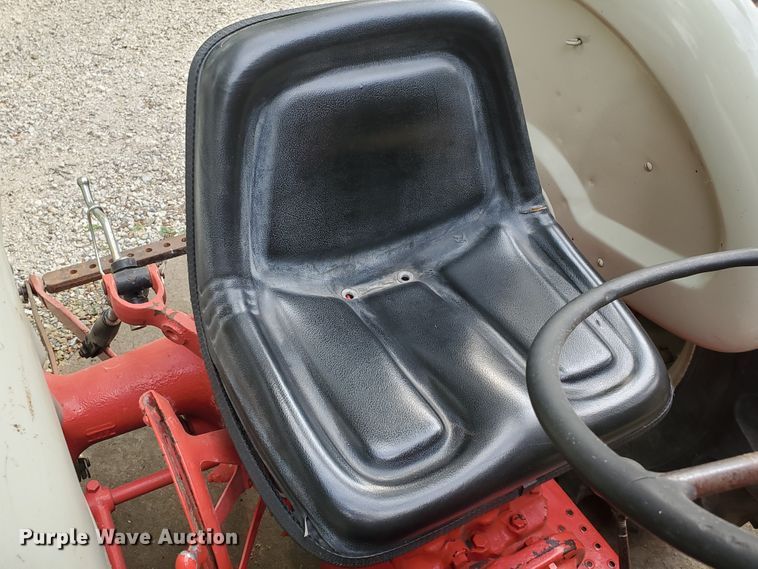 image for item JM9752 Ford 841 Powermaster  tractor