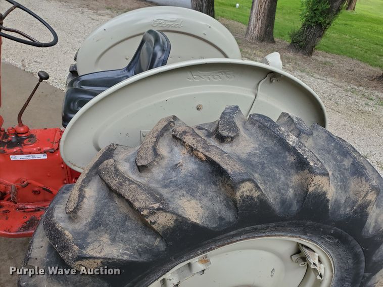 image for item JM9752 Ford 841 Powermaster  tractor