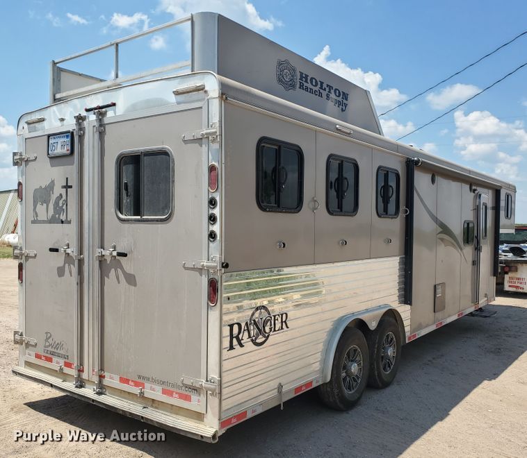 image for item JM9753 2015 Bison Ranger  livestock trailer