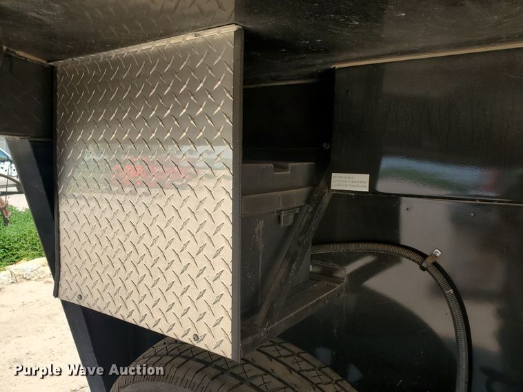 image for item JM9753 2015 Bison Ranger  livestock trailer