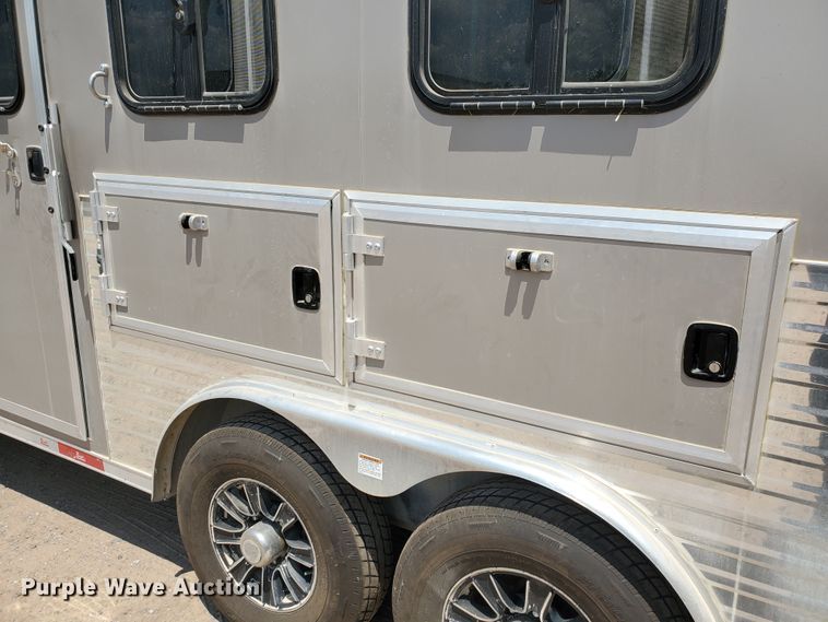 image for item JM9753 2015 Bison Ranger  livestock trailer