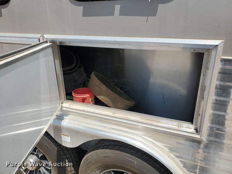 image for item JM9753 2015 Bison Ranger  livestock trailer