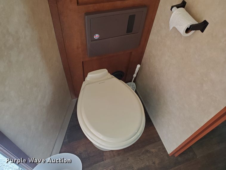 image for item JM9753 2015 Bison Ranger  livestock trailer