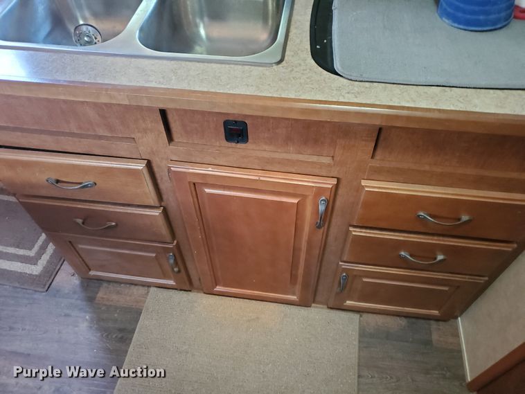 image for item JM9753 2015 Bison Ranger  livestock trailer