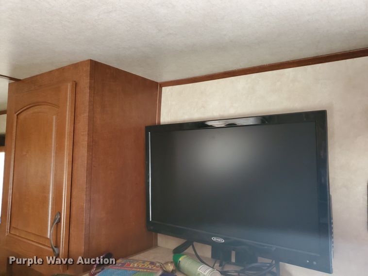 image for item JM9753 2015 Bison Ranger  livestock trailer