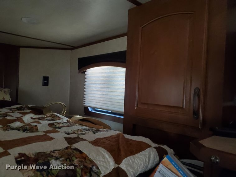 image for item JM9753 2015 Bison Ranger  livestock trailer