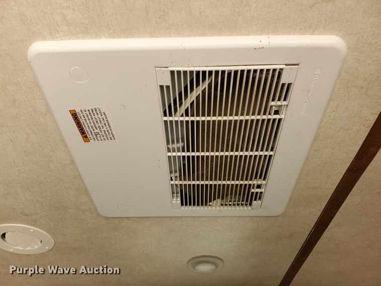 image for item JM9753 2015 Bison Ranger  livestock trailer