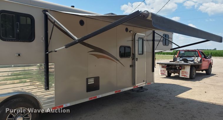 image for item JM9753 2015 Bison Ranger  livestock trailer